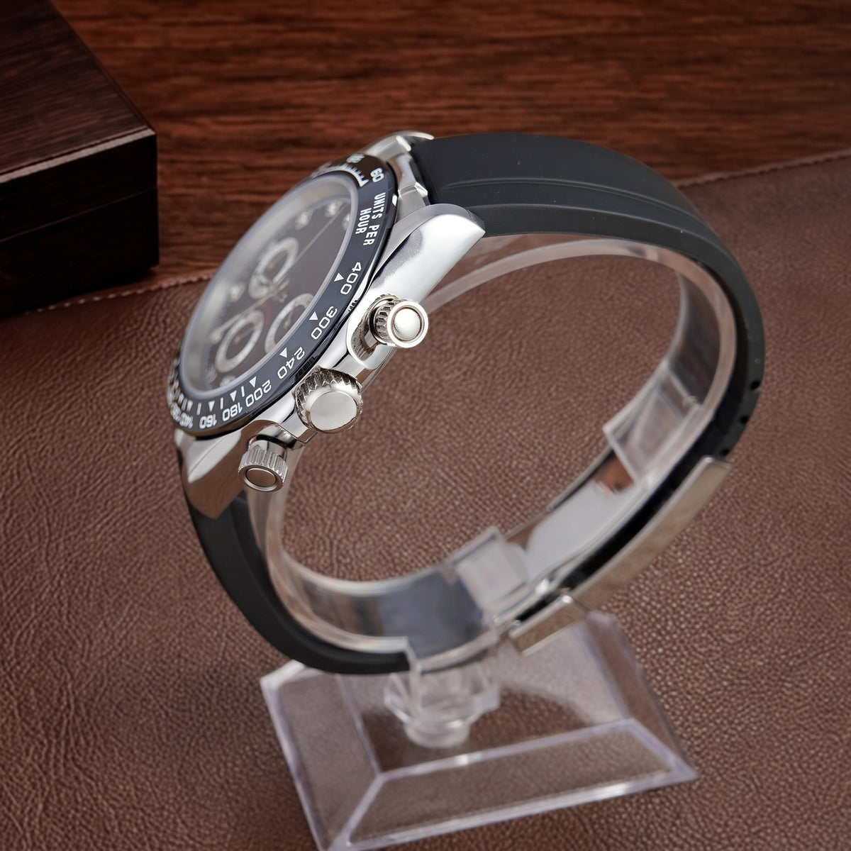 DAYTO MOD Black Rubber vue de profil