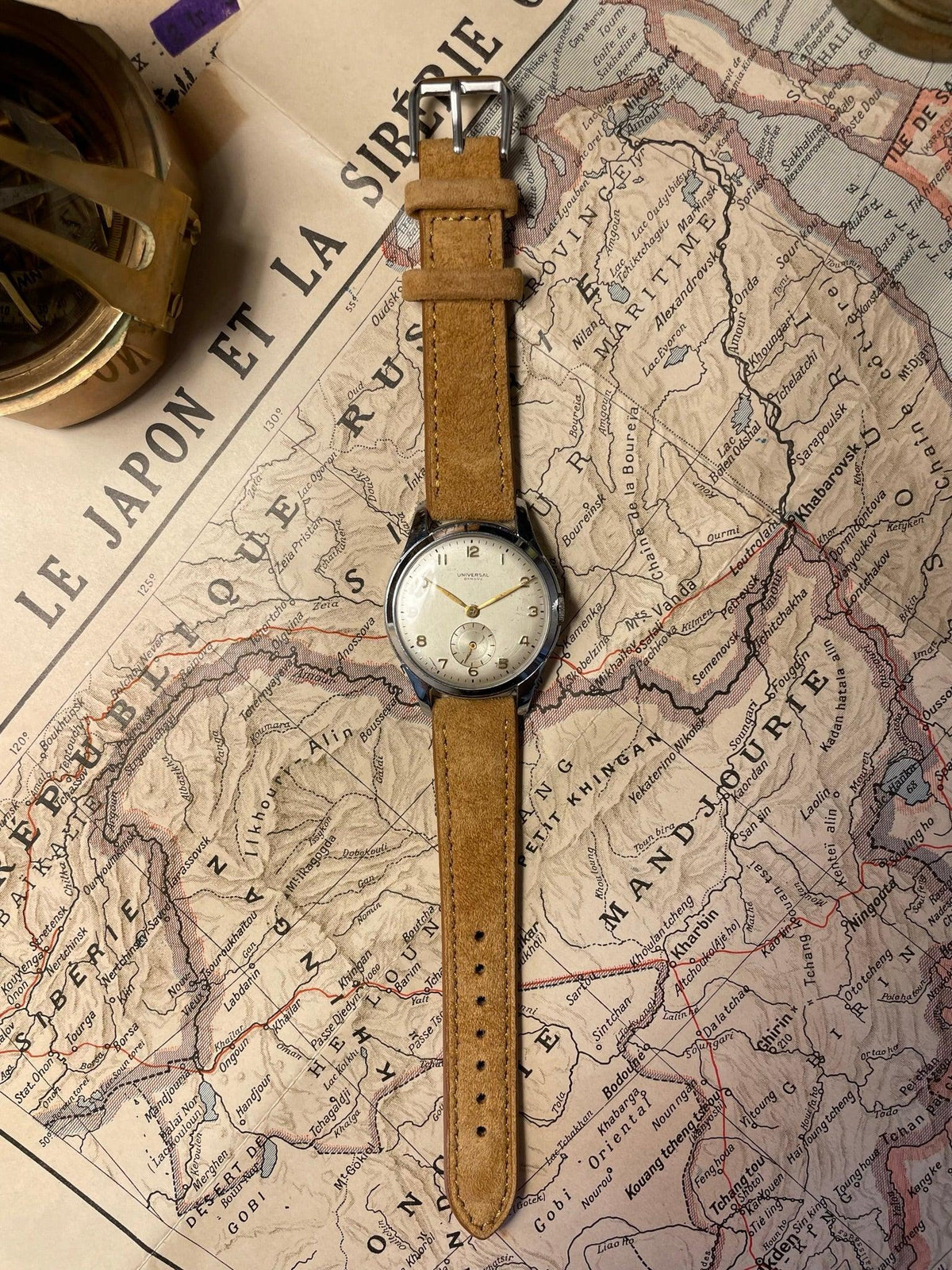 Montre vintage Universal Genève 1940, calibre 262 — Austral