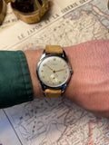 Montre vintage Universal Genève 1940, calibre 262 — Austral